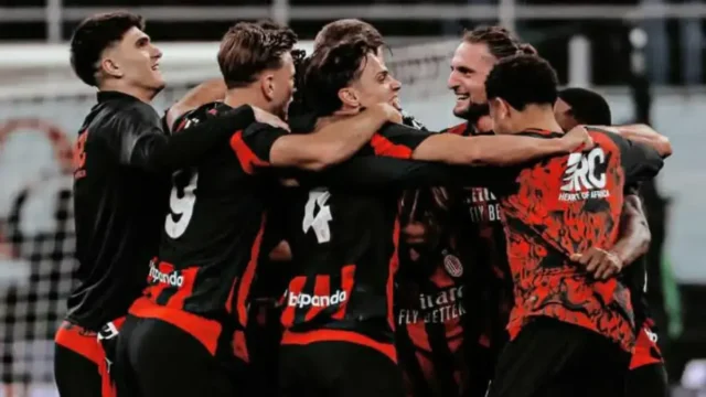 Pervis Estupinan mencetak gol saat AC Milan mengalahkan Inter Milan dalam Derby della Madonnina Liga Italia 2026